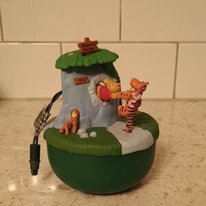 Vintage 1995 Hallmark Keepsake Ornament-motion